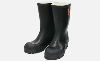 AC032 Cold Resistance Rubber Safety Boots with Felt Insoles